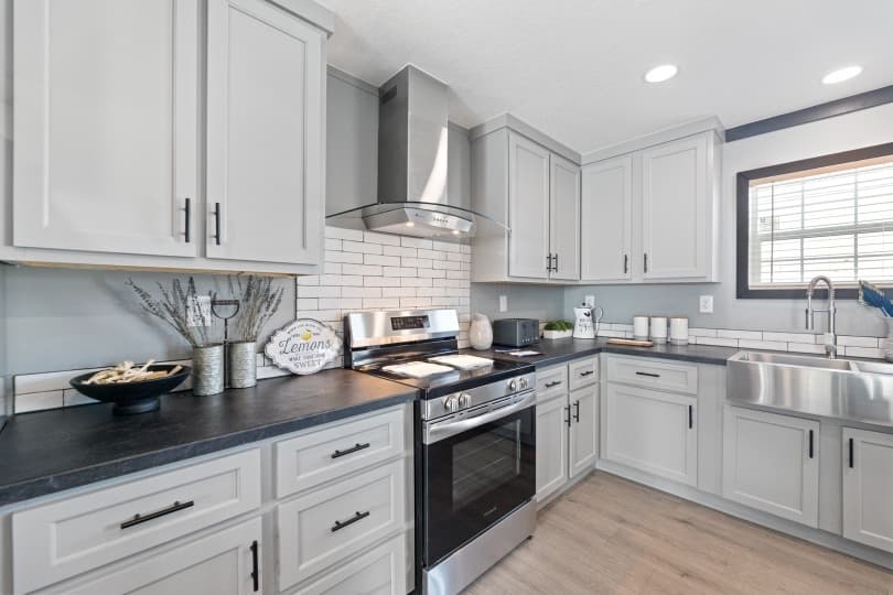 Sparrow 32725A — interior